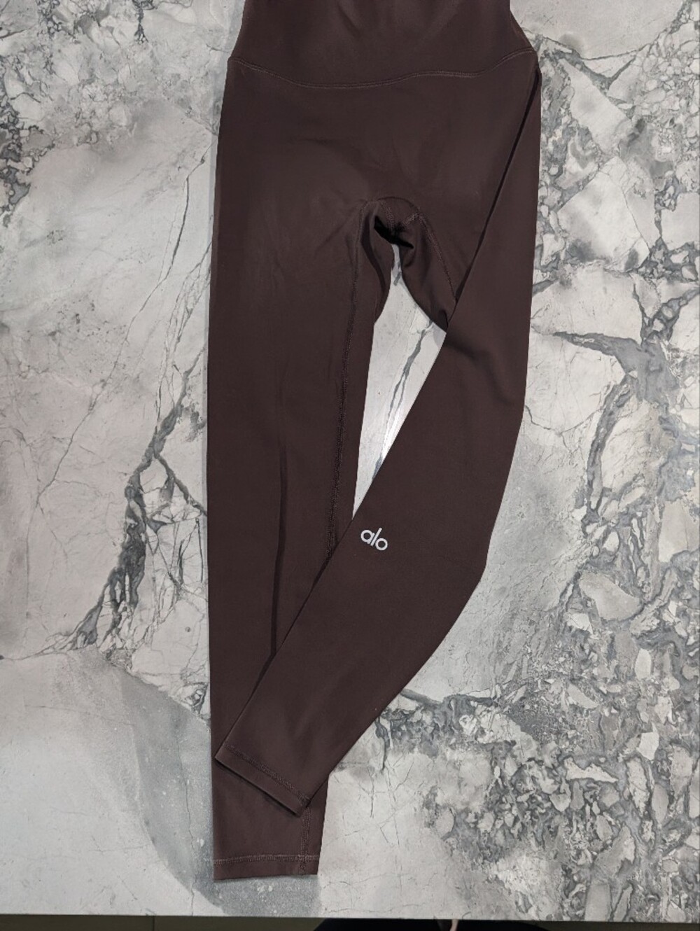 Espresso Alo Leggings Size Small Nwot